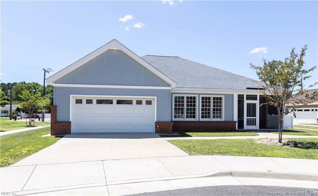20 Village Point - Photo 1