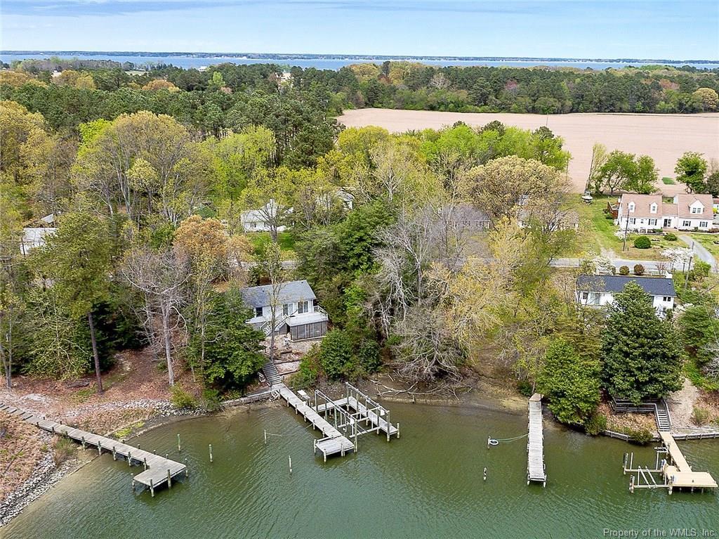 160 Creekshore Drive - Photo 1