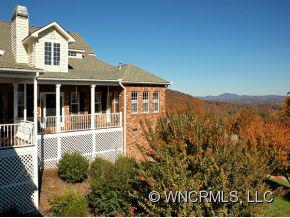 608 Carriage Commons Dr., Hendersonville, NC 28791 (#NCM517242) :: Exit Realty Vistas