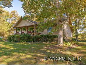 9 Sesame Street, Waynesville, NC 28785 (#NCM527571) :: Exit Realty Vistas