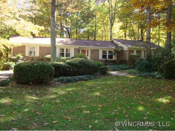182 Long John Drive, Hendersonville, NC 28791 (#NCM527806) :: Exit Realty Vistas