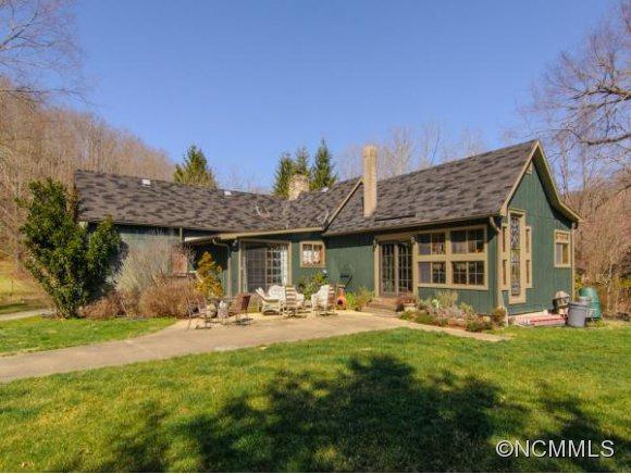 2833 Highway 9/Kate Mountain Road, Black Mountain, NC 28711 (#NCM526421) :: Exit Realty Vistas