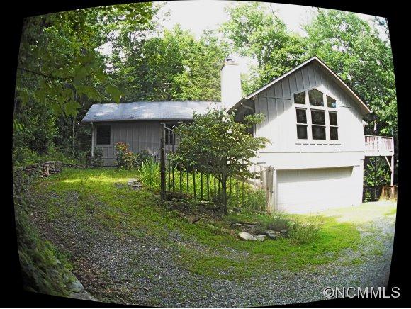 124 Spring Hollow Lane, Brevard, NC 28712 (#NCM527817) :: Exit Realty Vistas