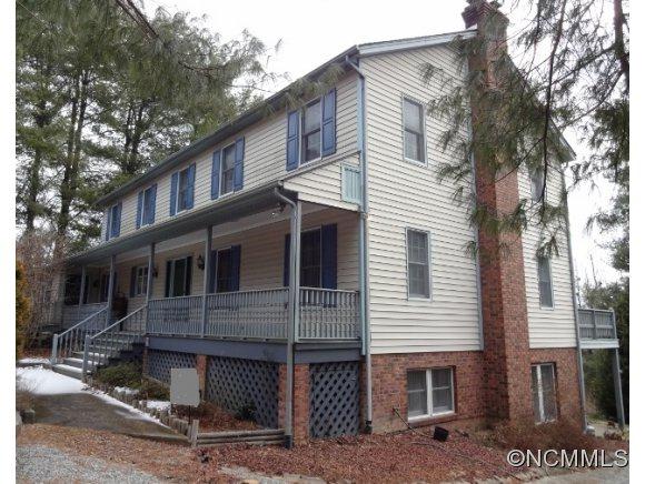633 Louisiana Ave., Saluda, NC 28773 (#NCM527972) :: Exit Realty Vistas