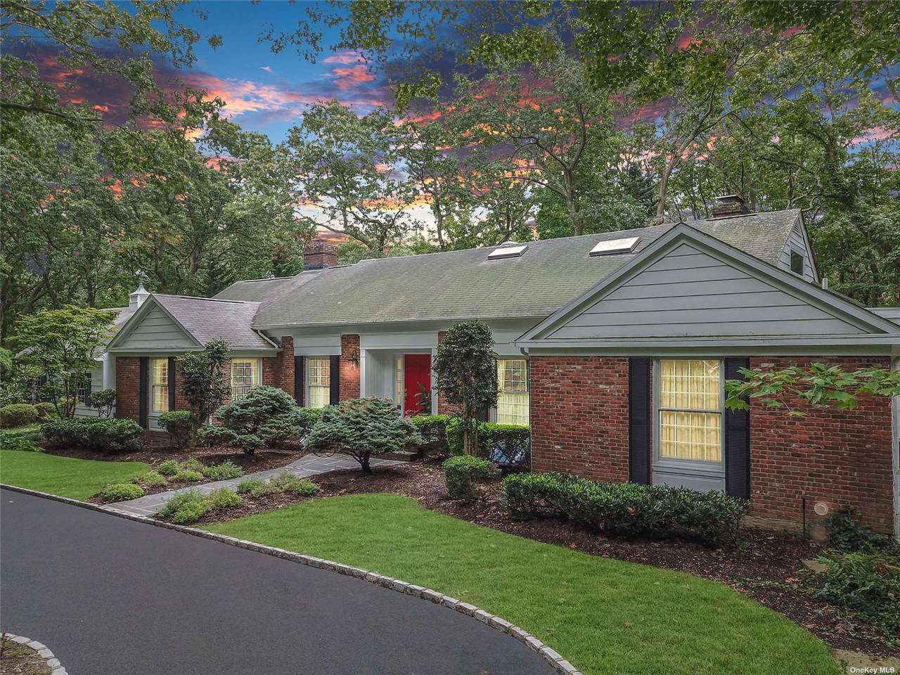 12 Woodhull Cove Ln - Photo 1