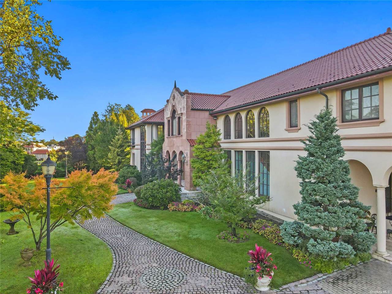 12 Macy Drive - Photo 1