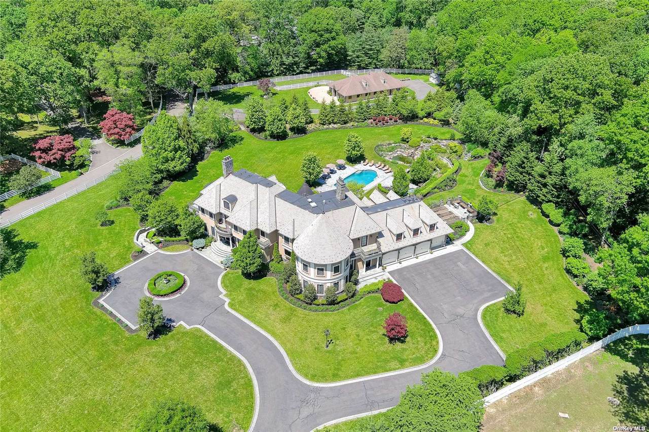 324 Calf Farm Road - Photo 1