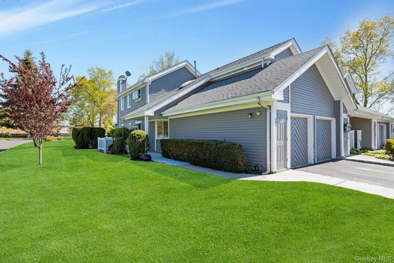 367 Seabreeze Court - Photo 1