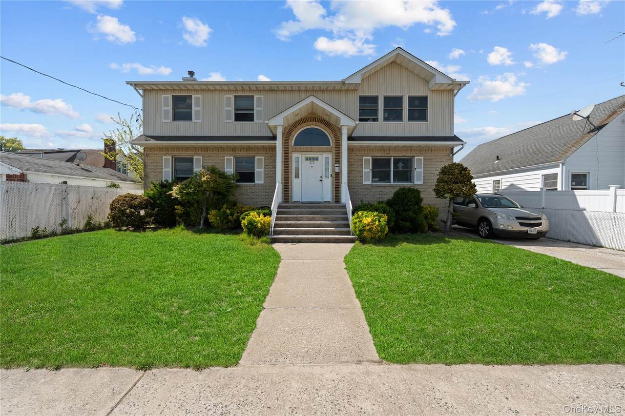 372 Madison Street - Photo 1