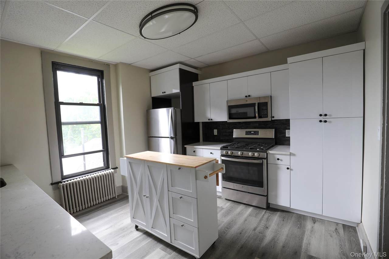 141 Saint James Street - Photo 1