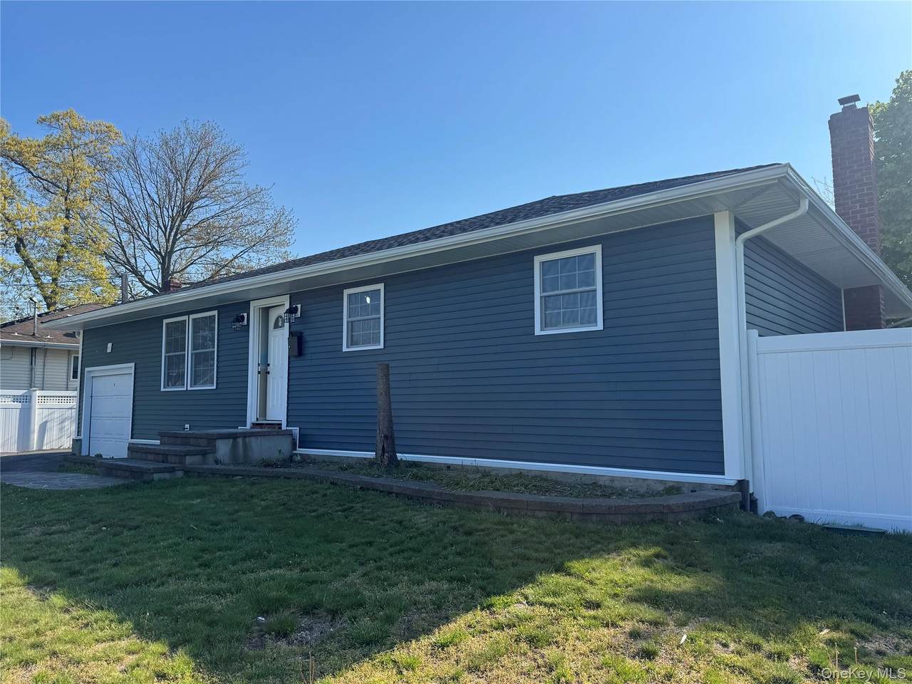 495 Dewitt Avenue - Photo 1