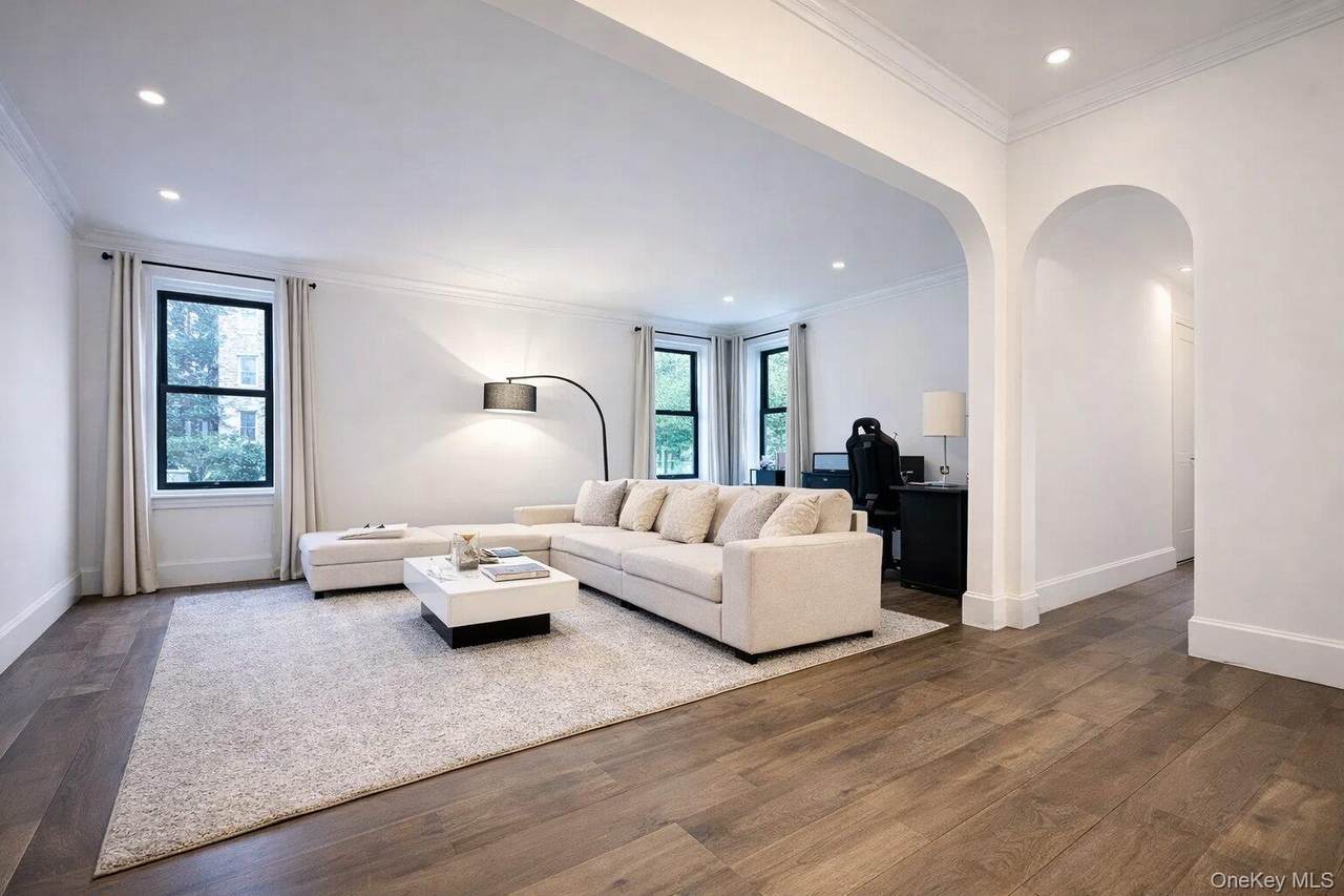 3000 Valentine Avenue - Photo 1