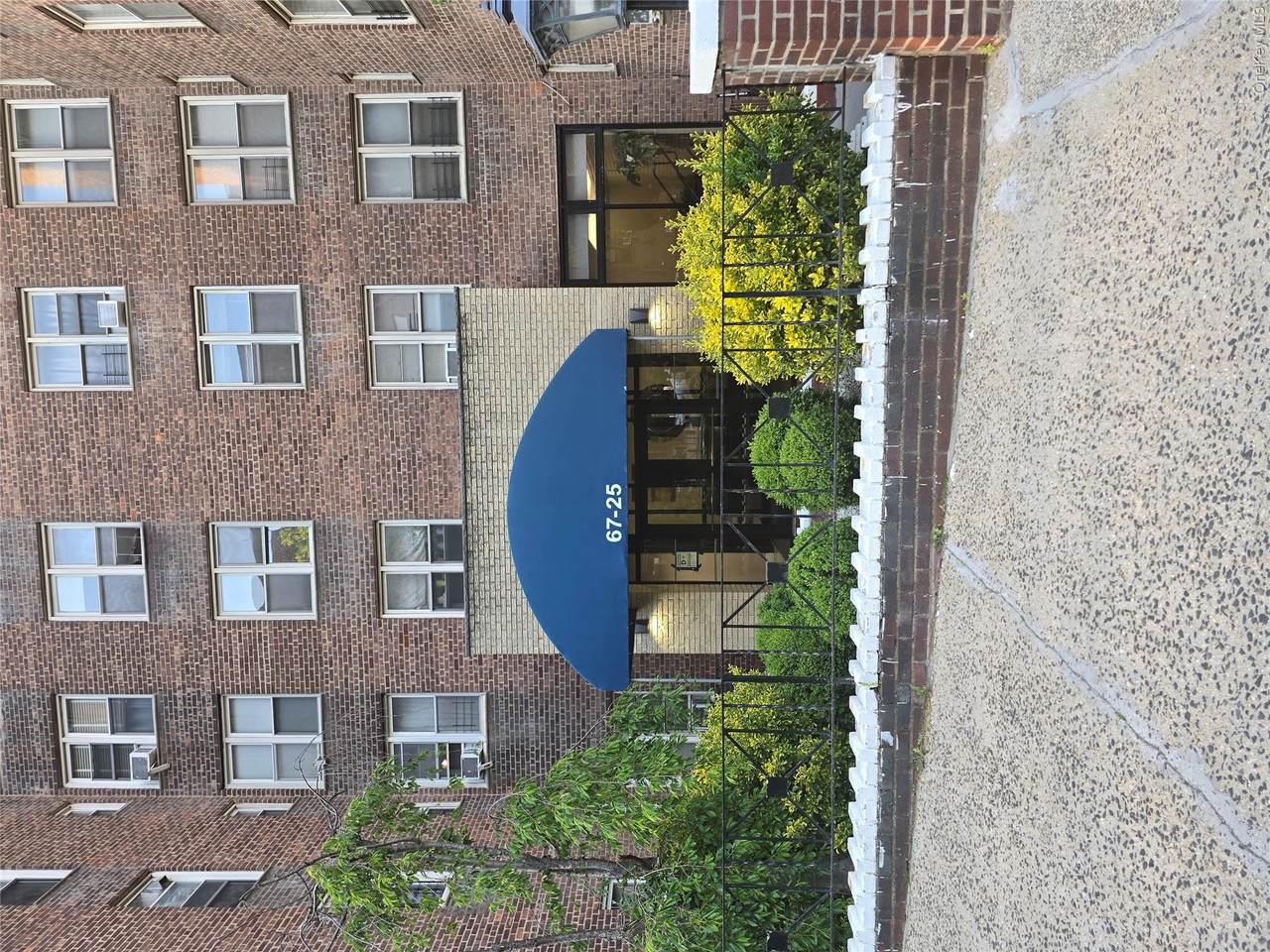 6725 Dartmouth Street - Photo 1