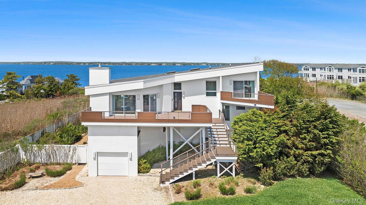 588 Dune Road - Photo 1