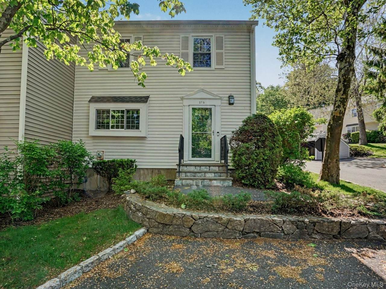 273 Carrollwood Drive - Photo 1