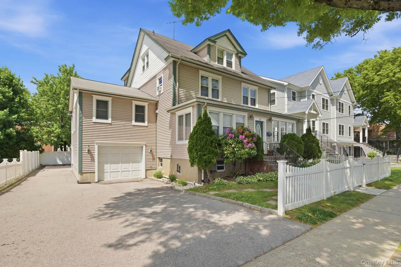 52 Nelson Avenue - Photo 1