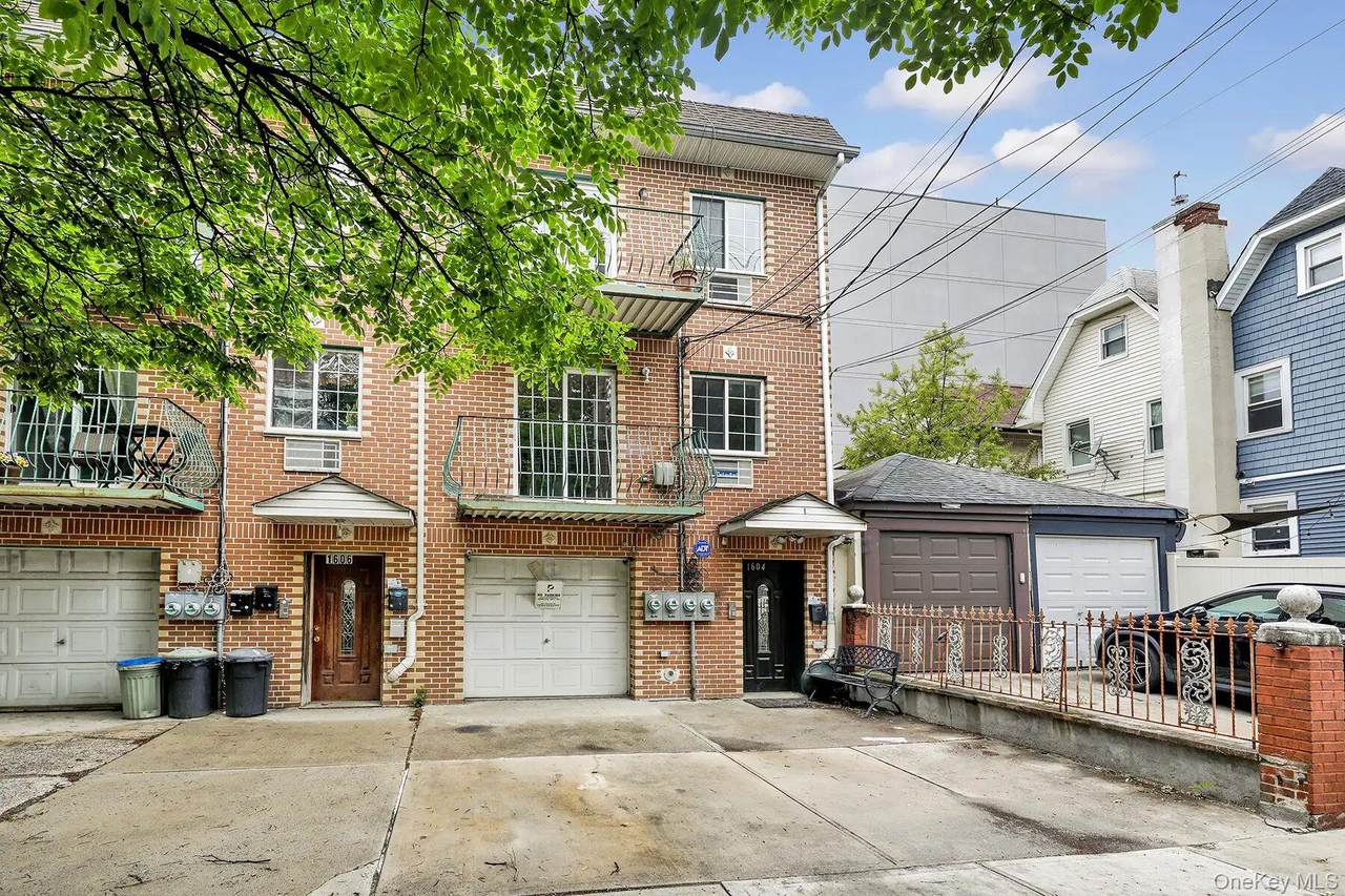 1604 Brooklyn Avenue - Photo 1