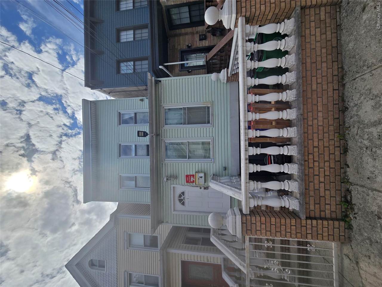 114 Essex Street - Photo 1