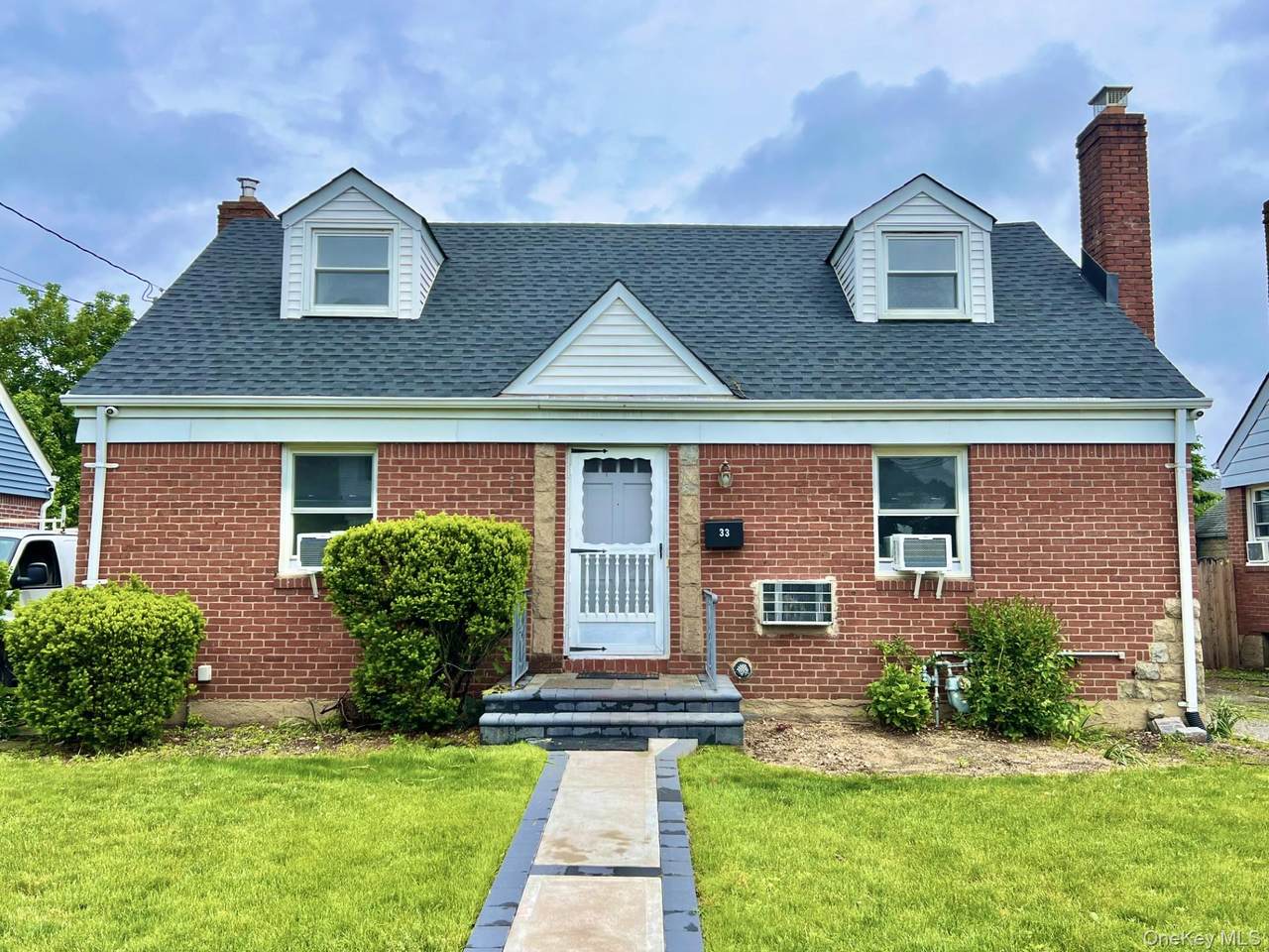 33 Cherry Lane - Photo 1