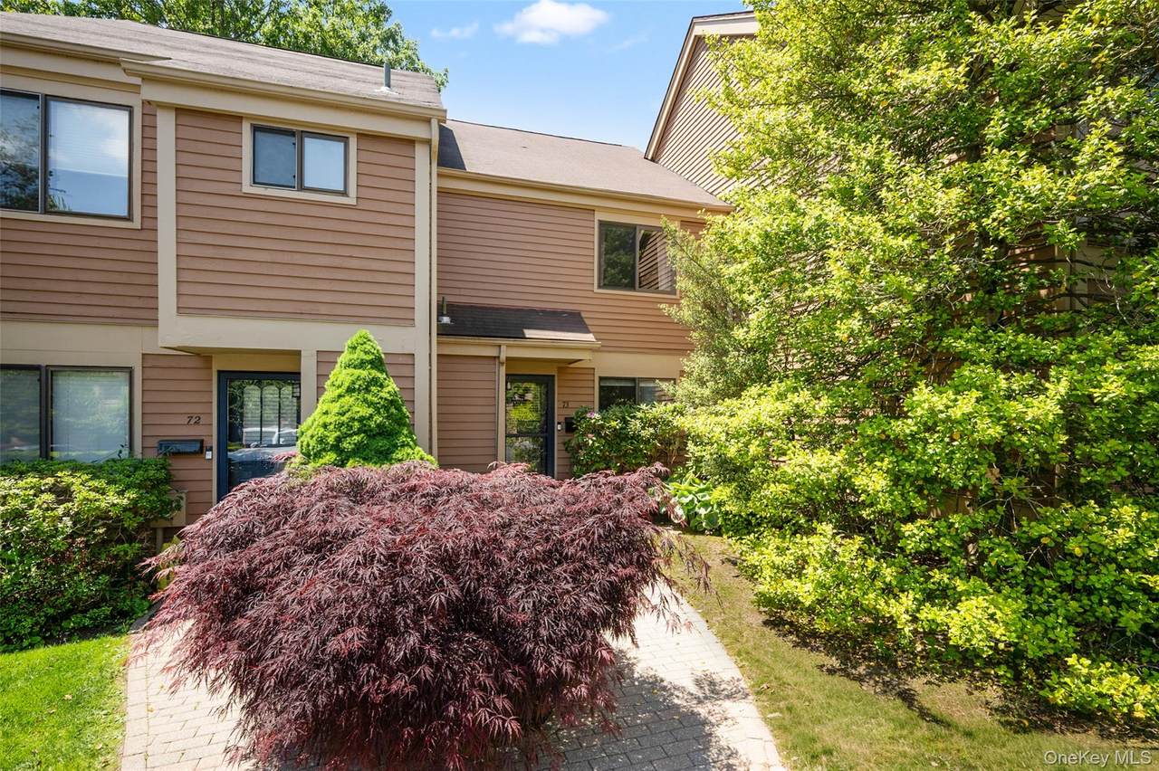 73 Greenway Lane - Photo 1