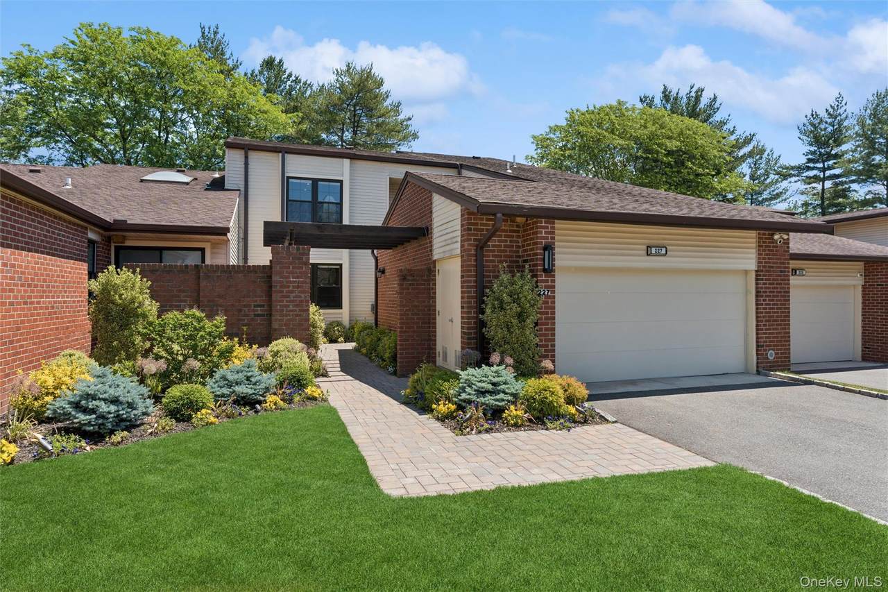 227 Ibis Court - Photo 1
