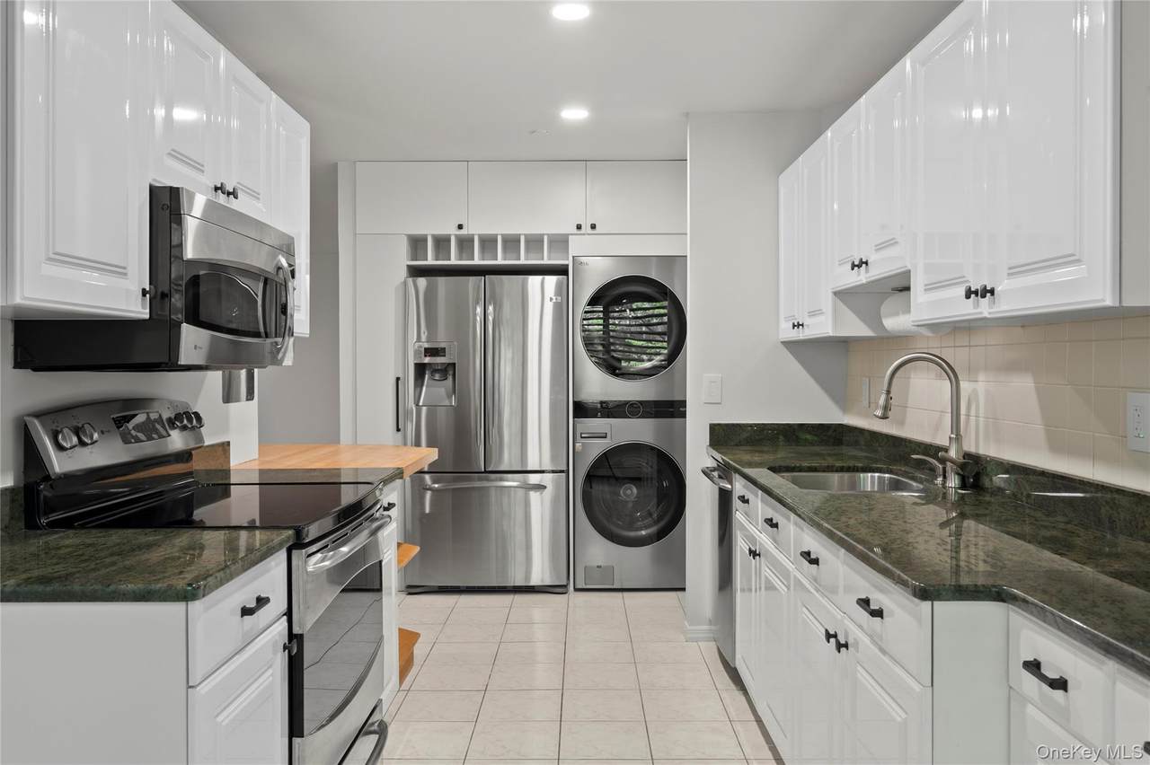 50 Dekalb Avenue - Photo 1
