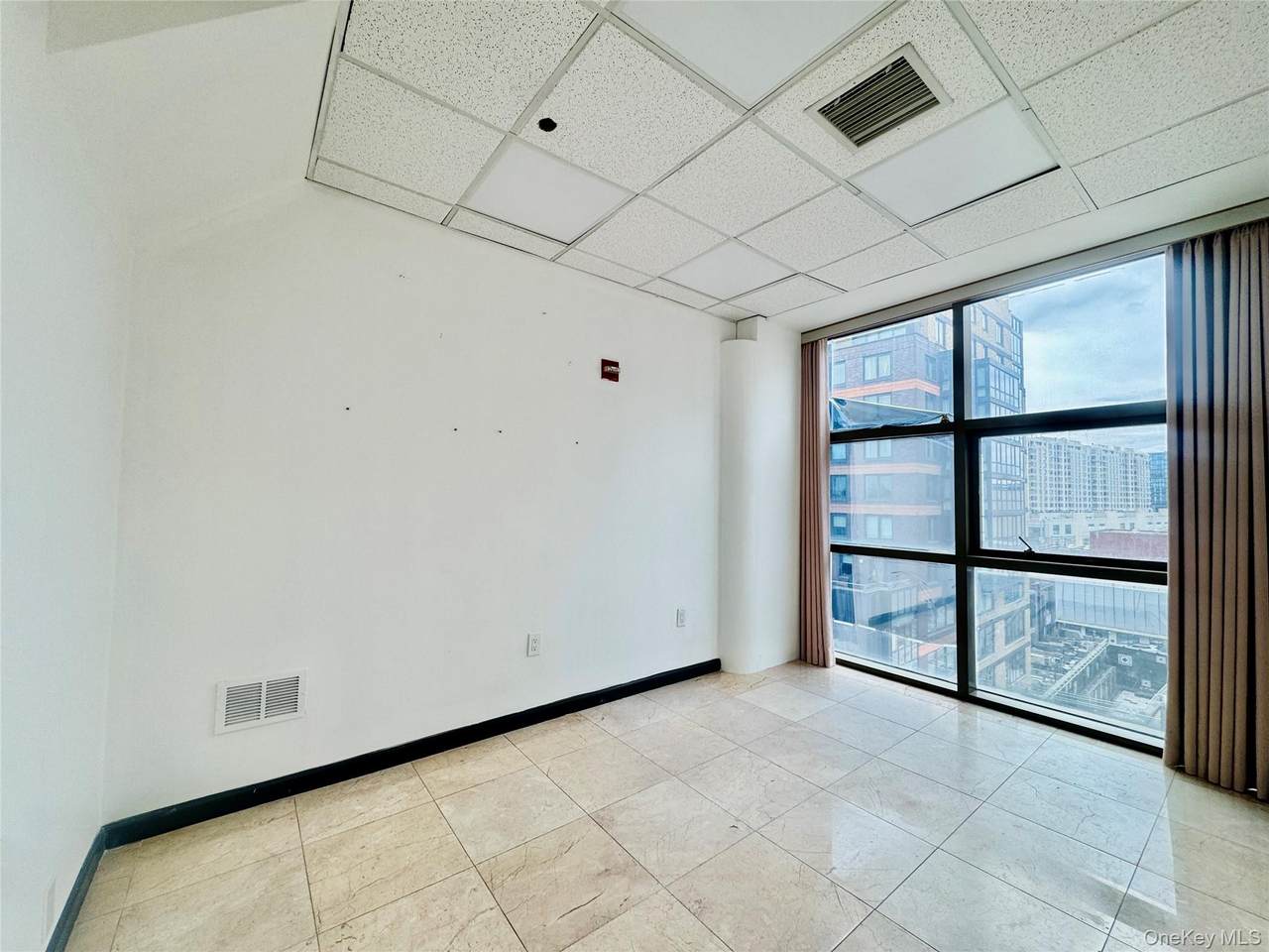 39-07 Prince Street - Photo 1