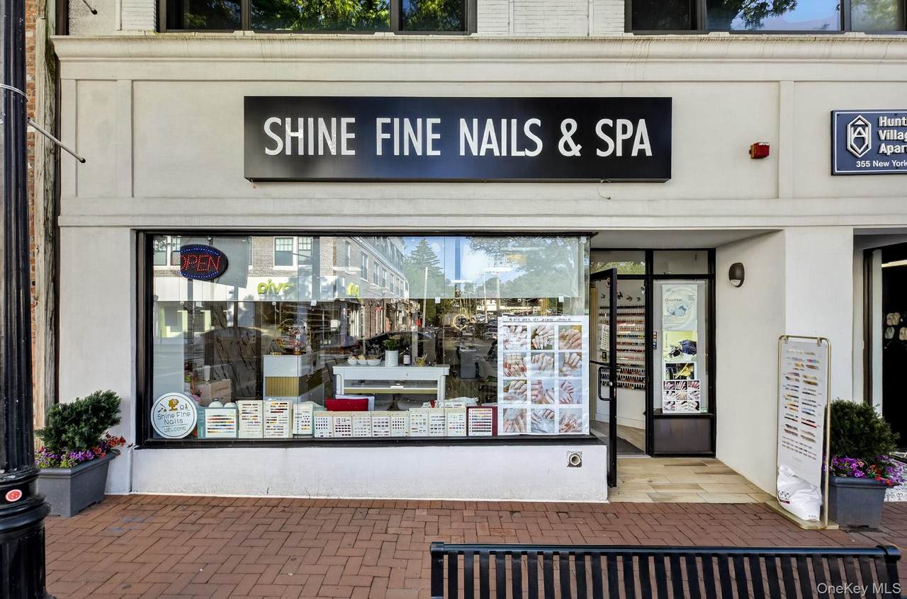 357 New York Ave - Photo 1