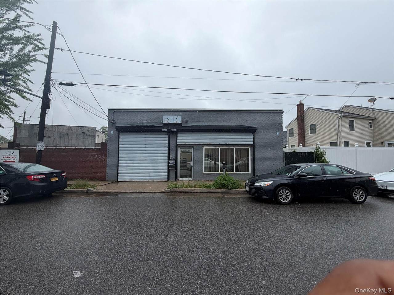 9 Brooklyn Avenue, N 9 Brooklyn Avenue, New Hyde Park Ny 11040 - Photo 1