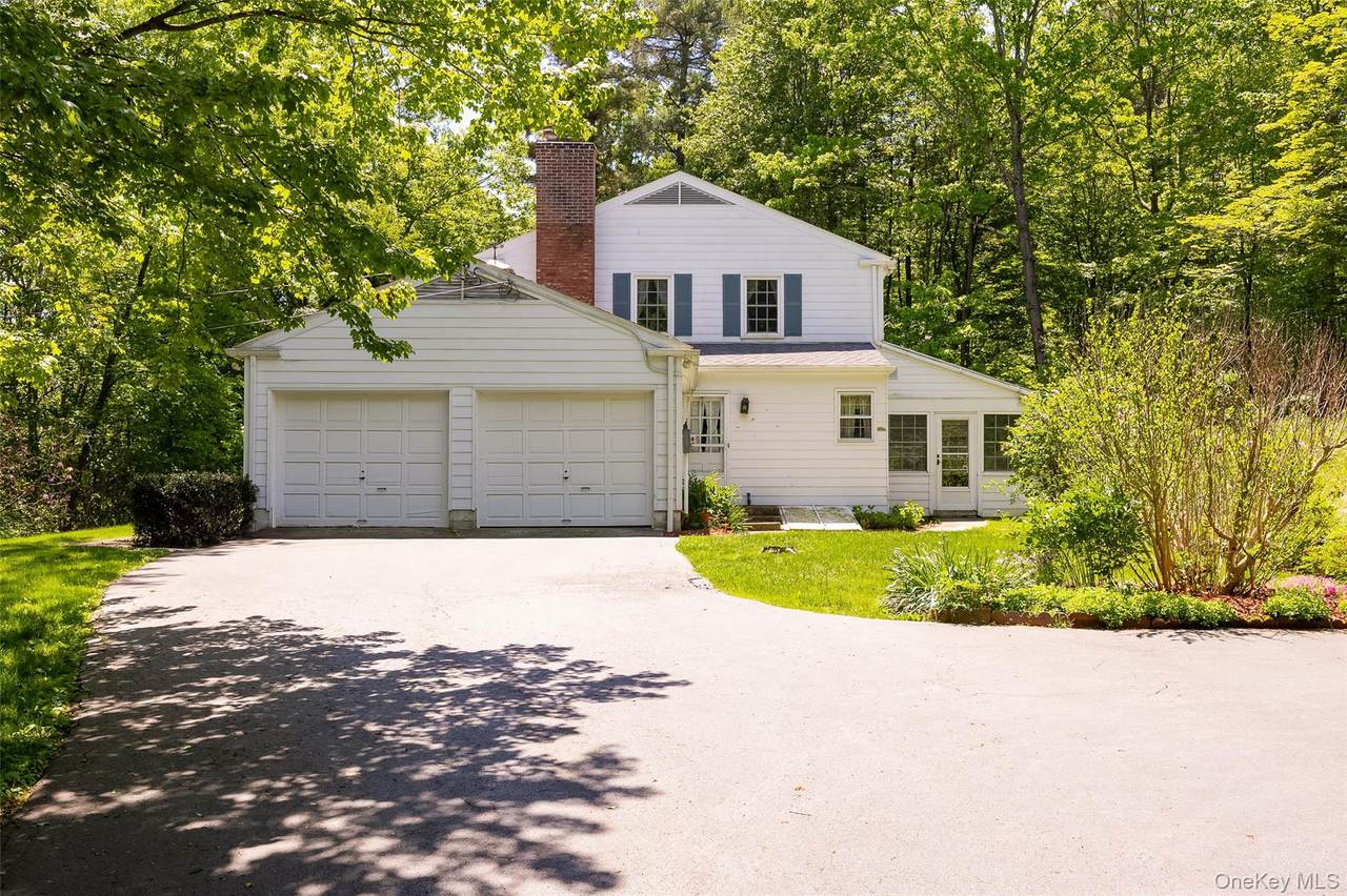 50 Aspinwall Road - Photo 1