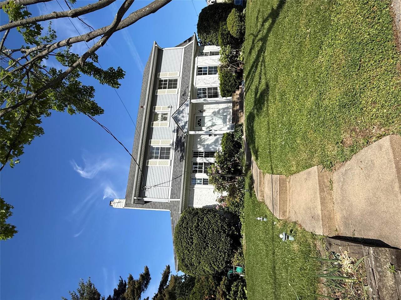 10 Forest Row - Photo 1