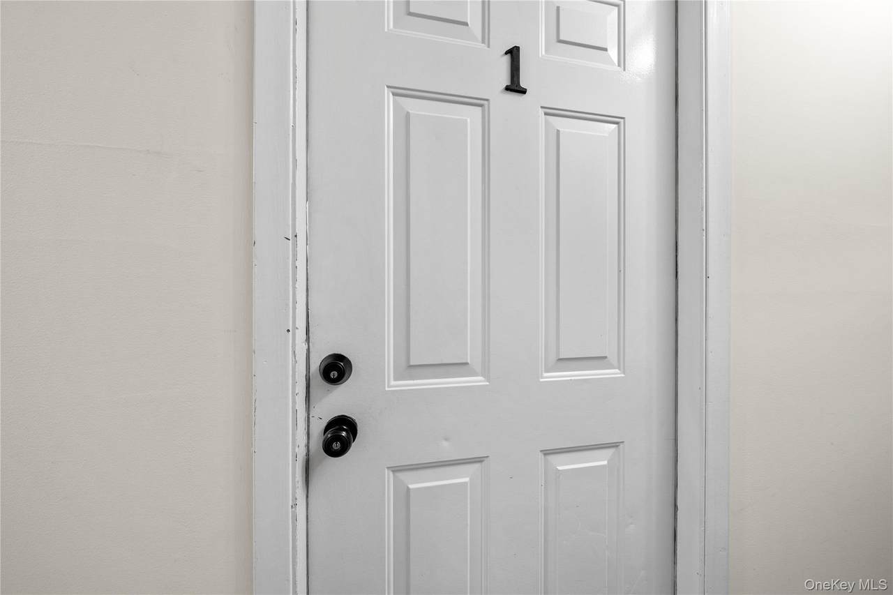 402 Jericho Turnpike - Photo 1