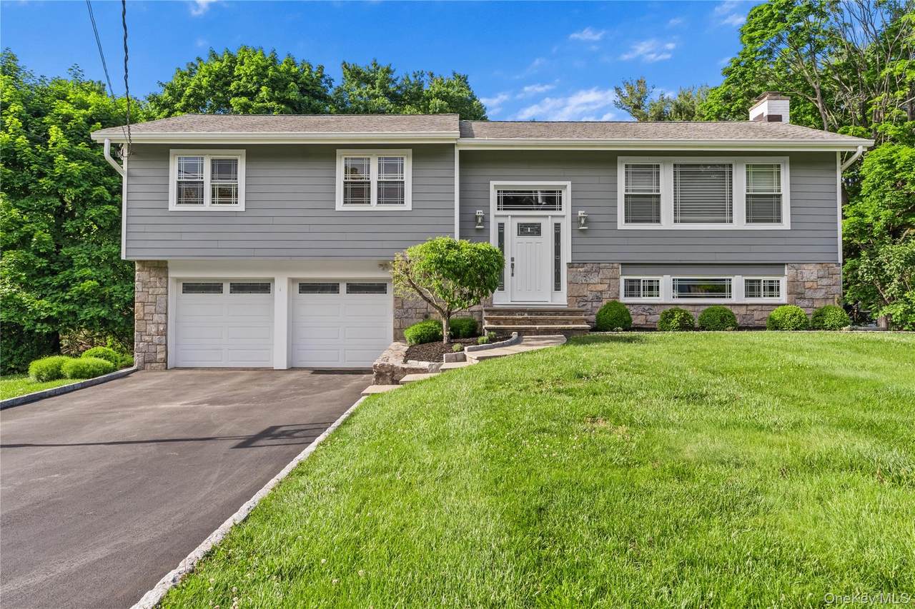 224 Willow Drive - Photo 1