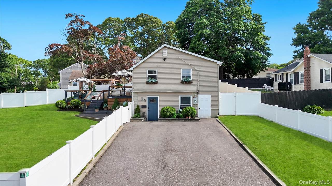 20 Adirondack Drive - Photo 1