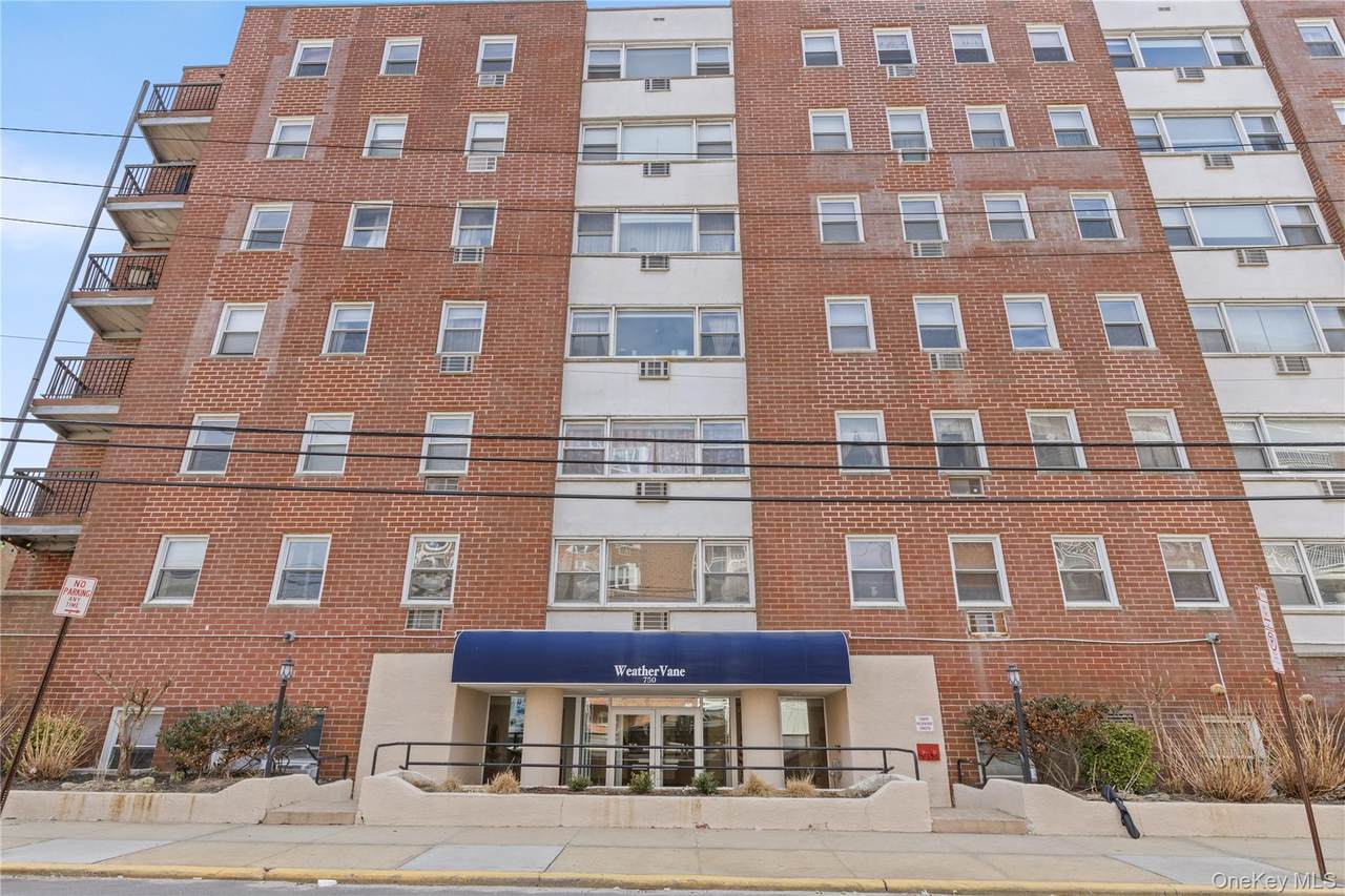 750 Shore Road - Photo 1