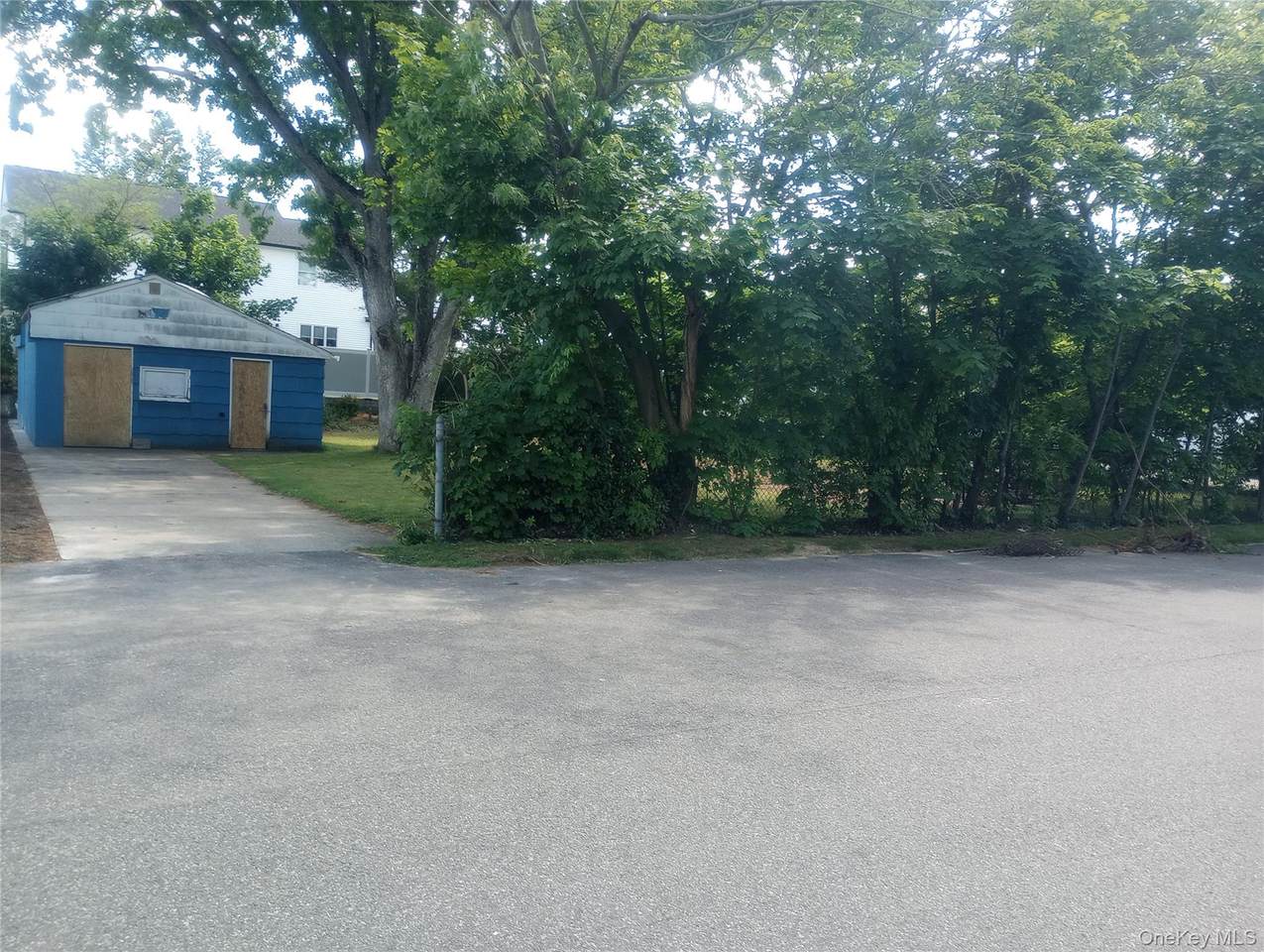 78A Claremont Avenue - Photo 1