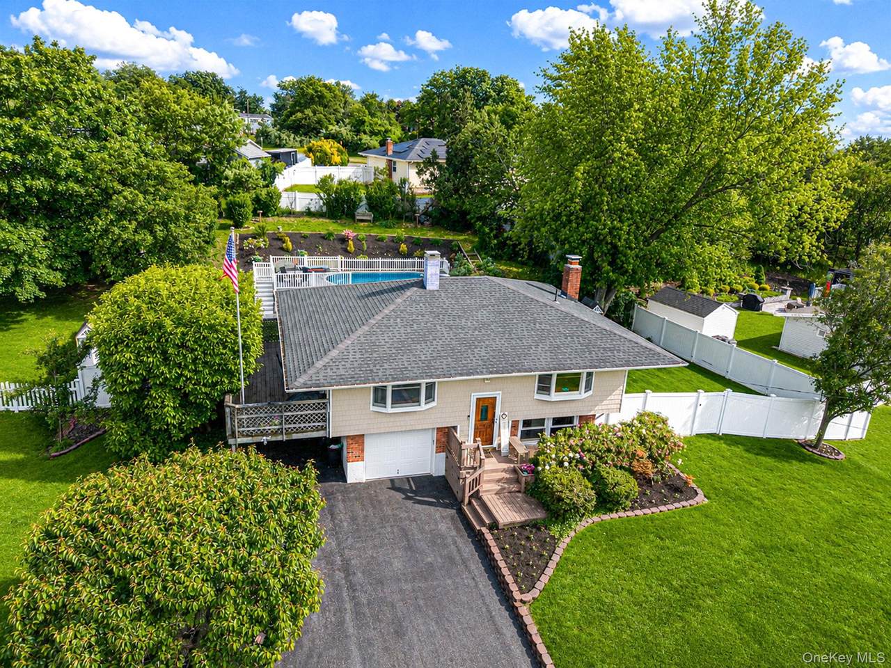 16 Lynx Lane - Photo 1