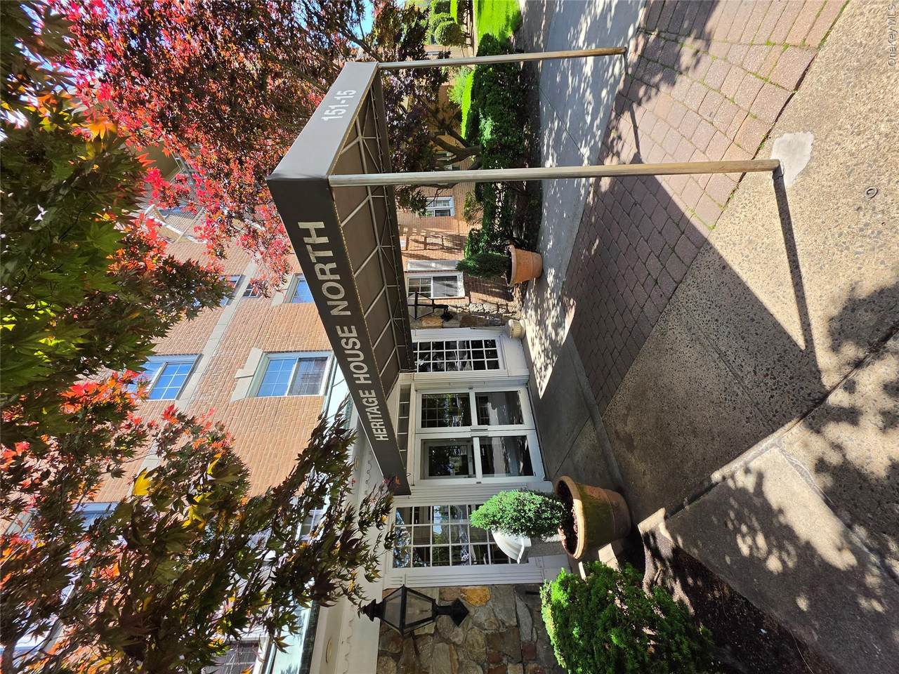 151-15 84th Street - Photo 1