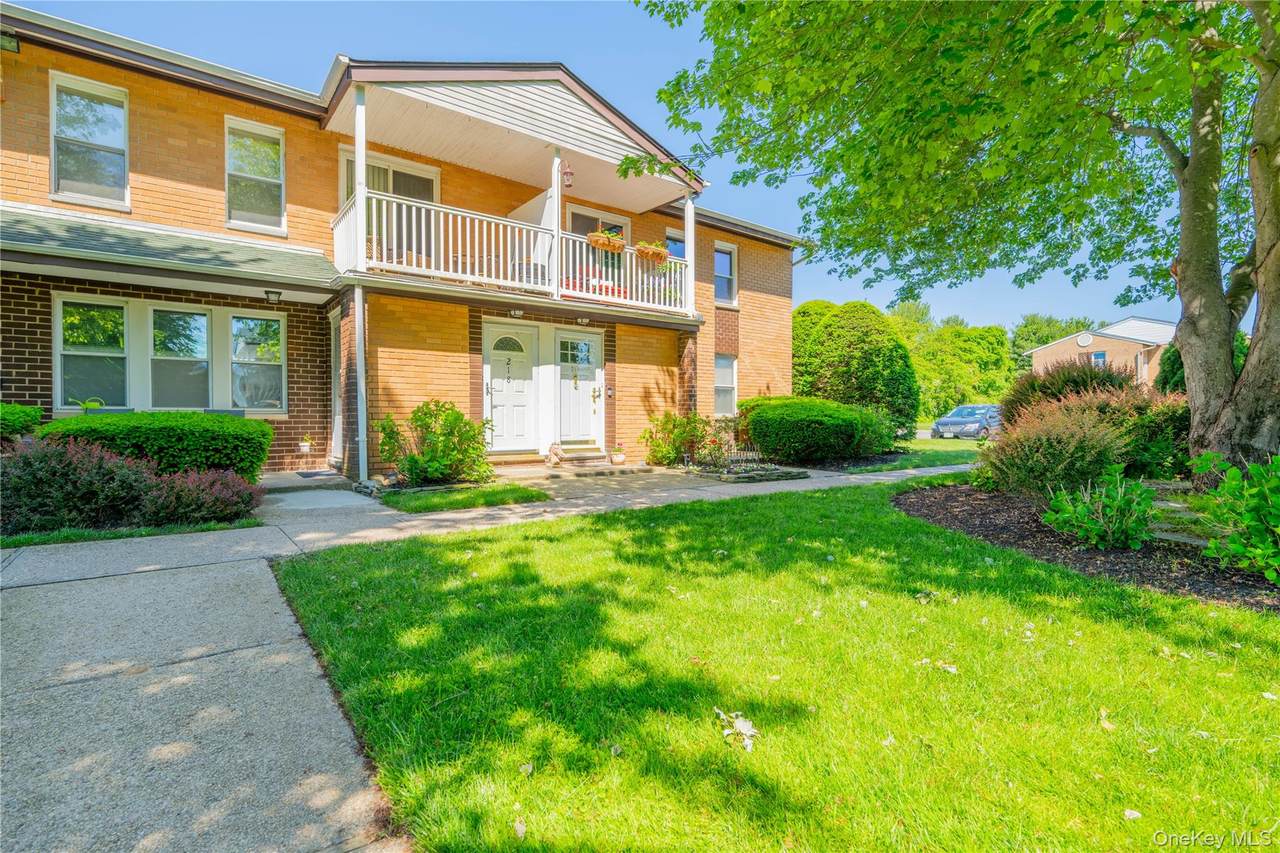 219 Artist Lake Drive - Photo 1