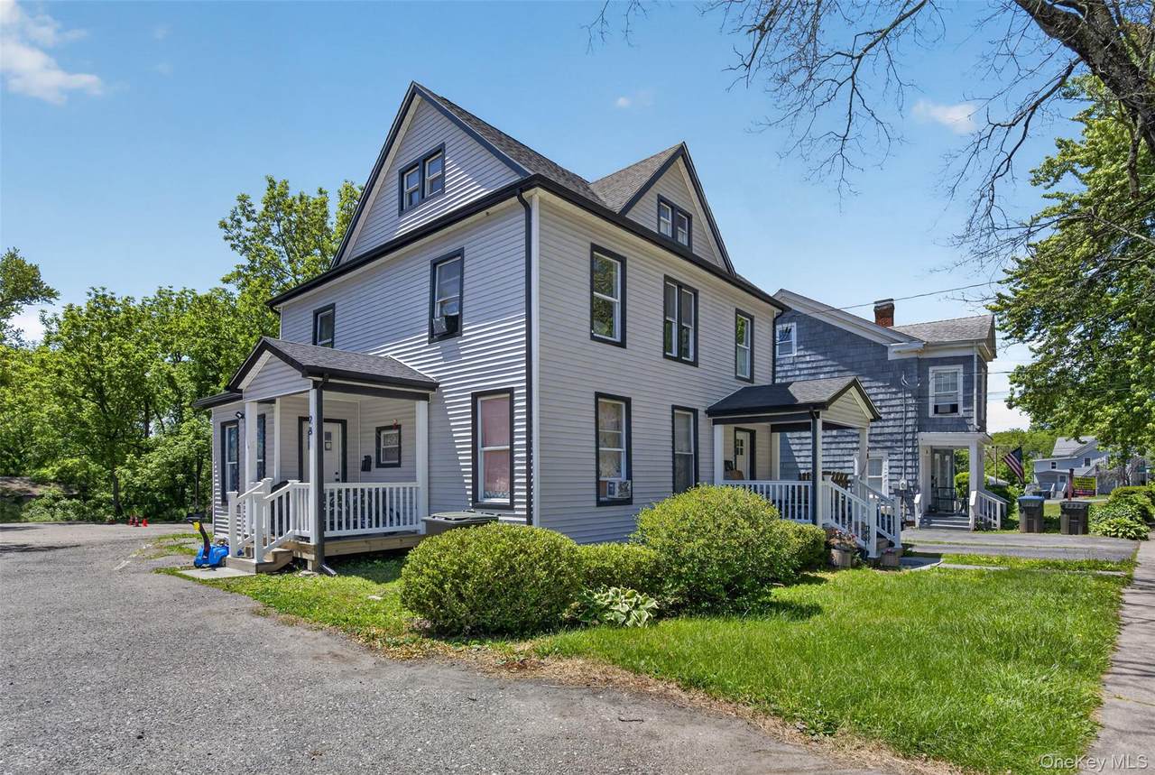 28 Academy Avenue - Photo 1