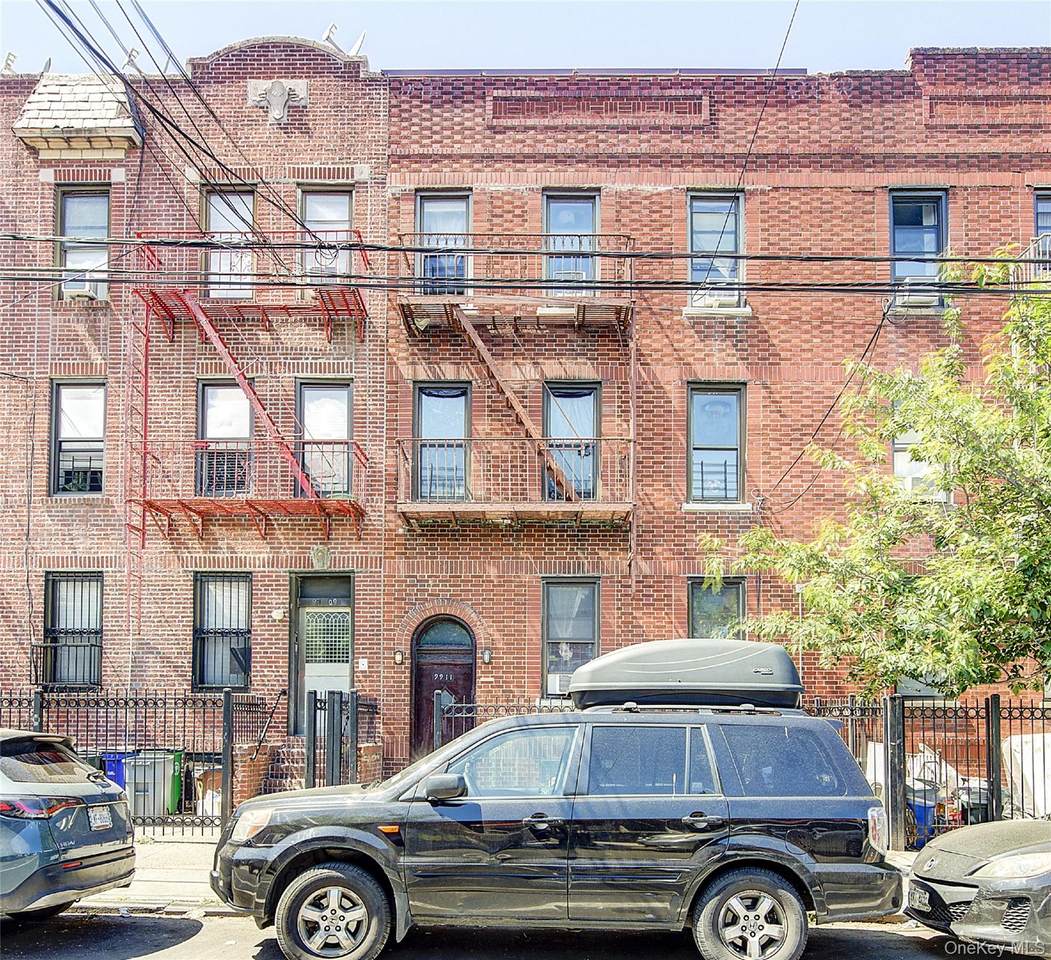 99-11 42 Avenue - Photo 1