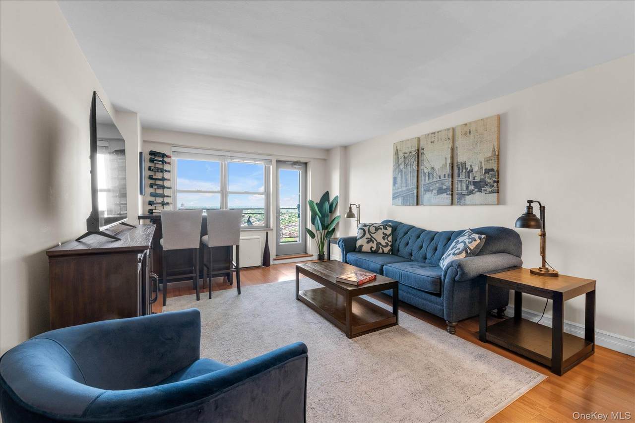 125-10 Queens Boulevard - Photo 1