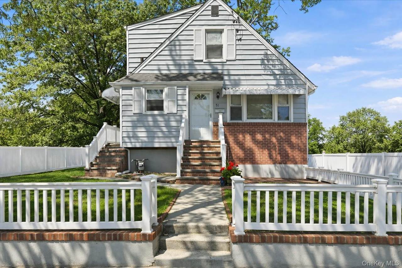 51 Hickory Road - Photo 1