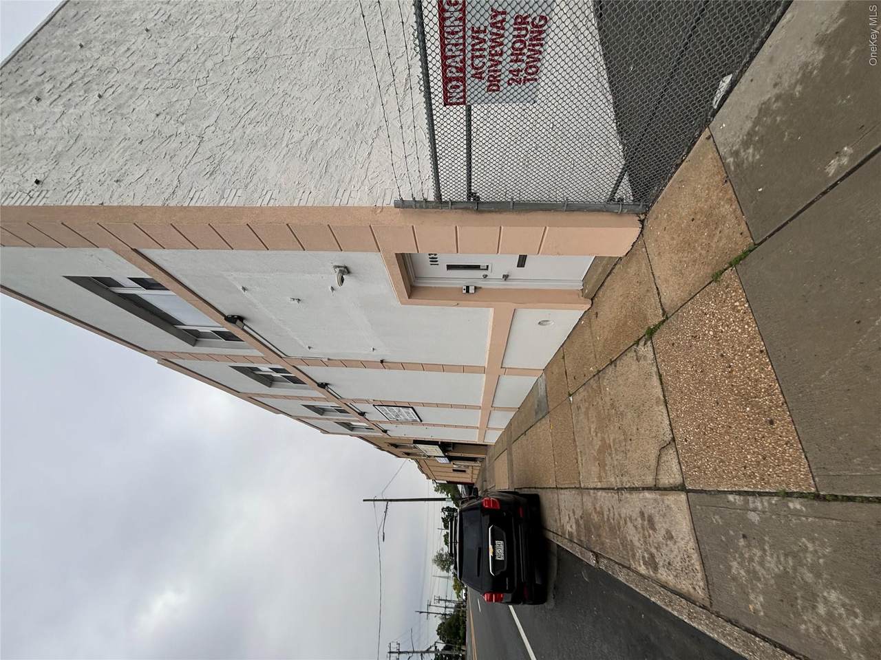 1003 Merrick Road - Photo 1