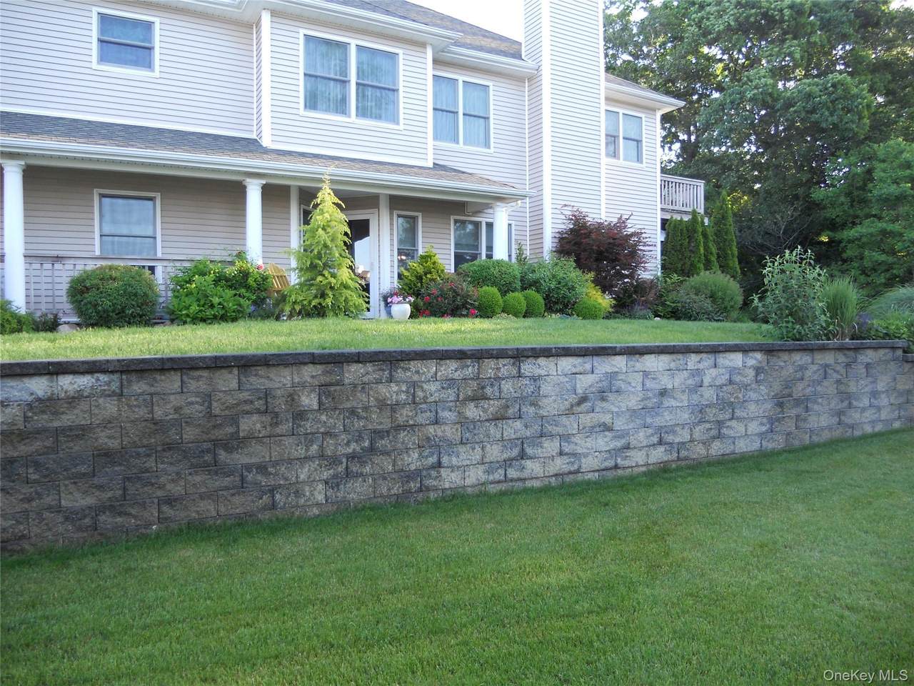 601 Willow Pond Drive - Photo 1