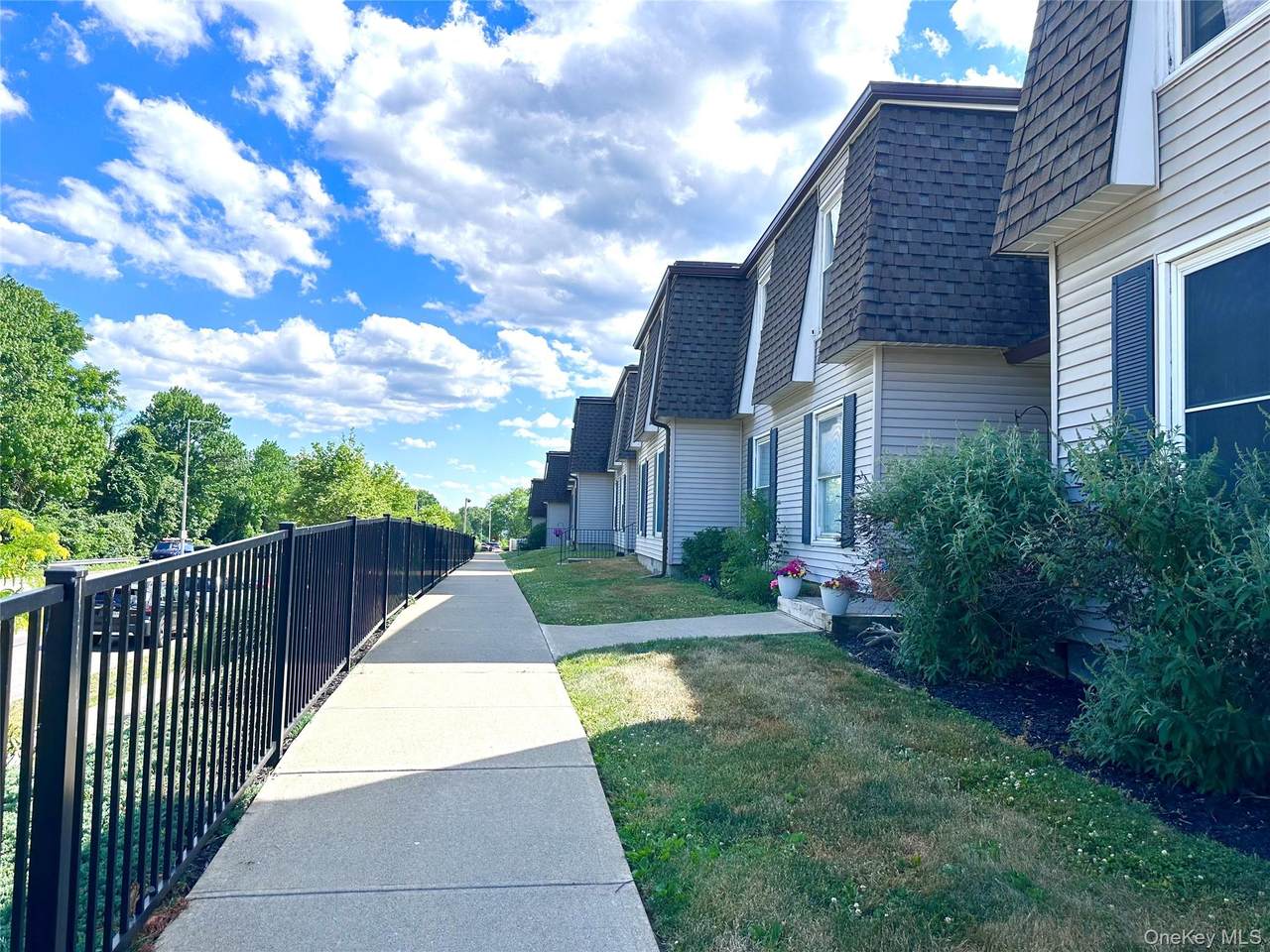 150 Rinaldi Boulevard - Photo 1