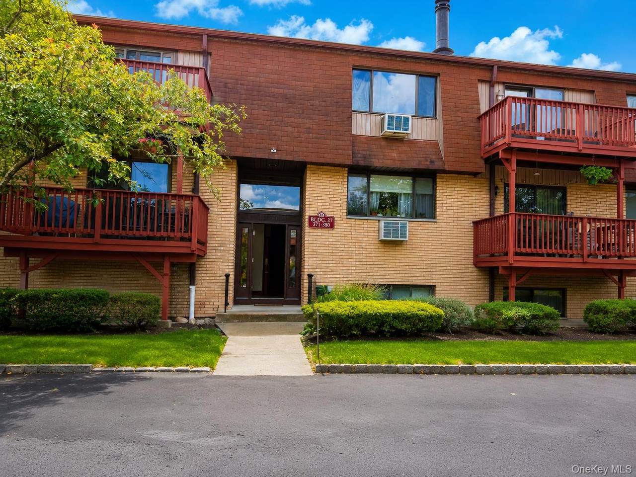 379 Richard Court - Photo 1