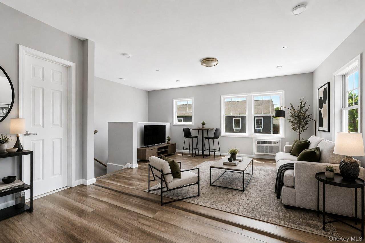 108 Kensico Avenue - Photo 1