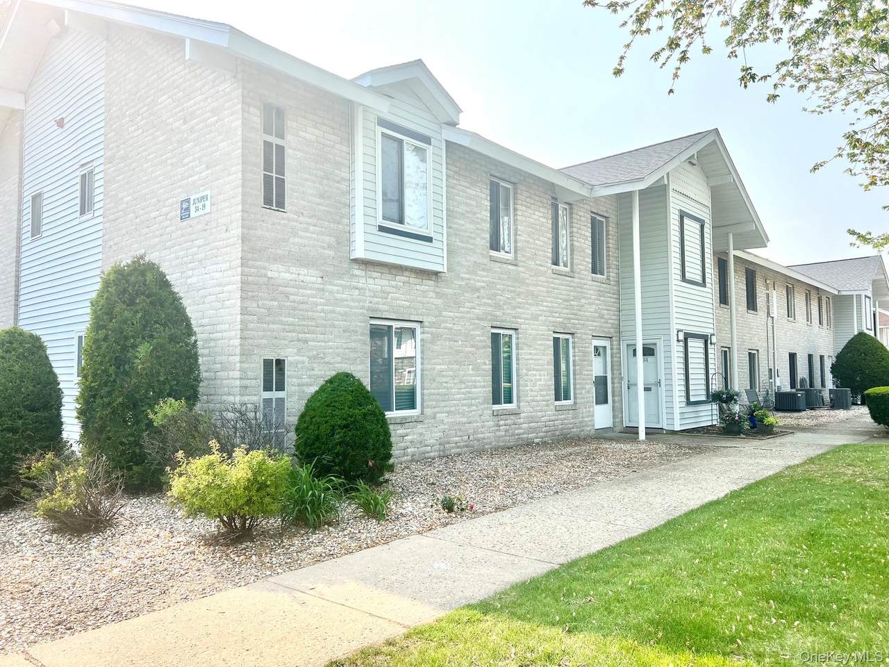 33 Juniper Court - Photo 1