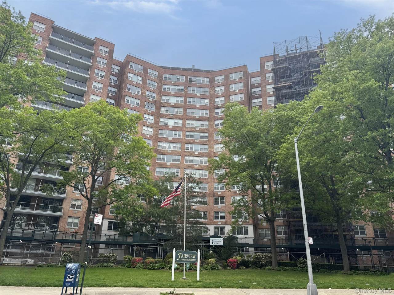 61-20 Grand Central Parkway - Photo 1